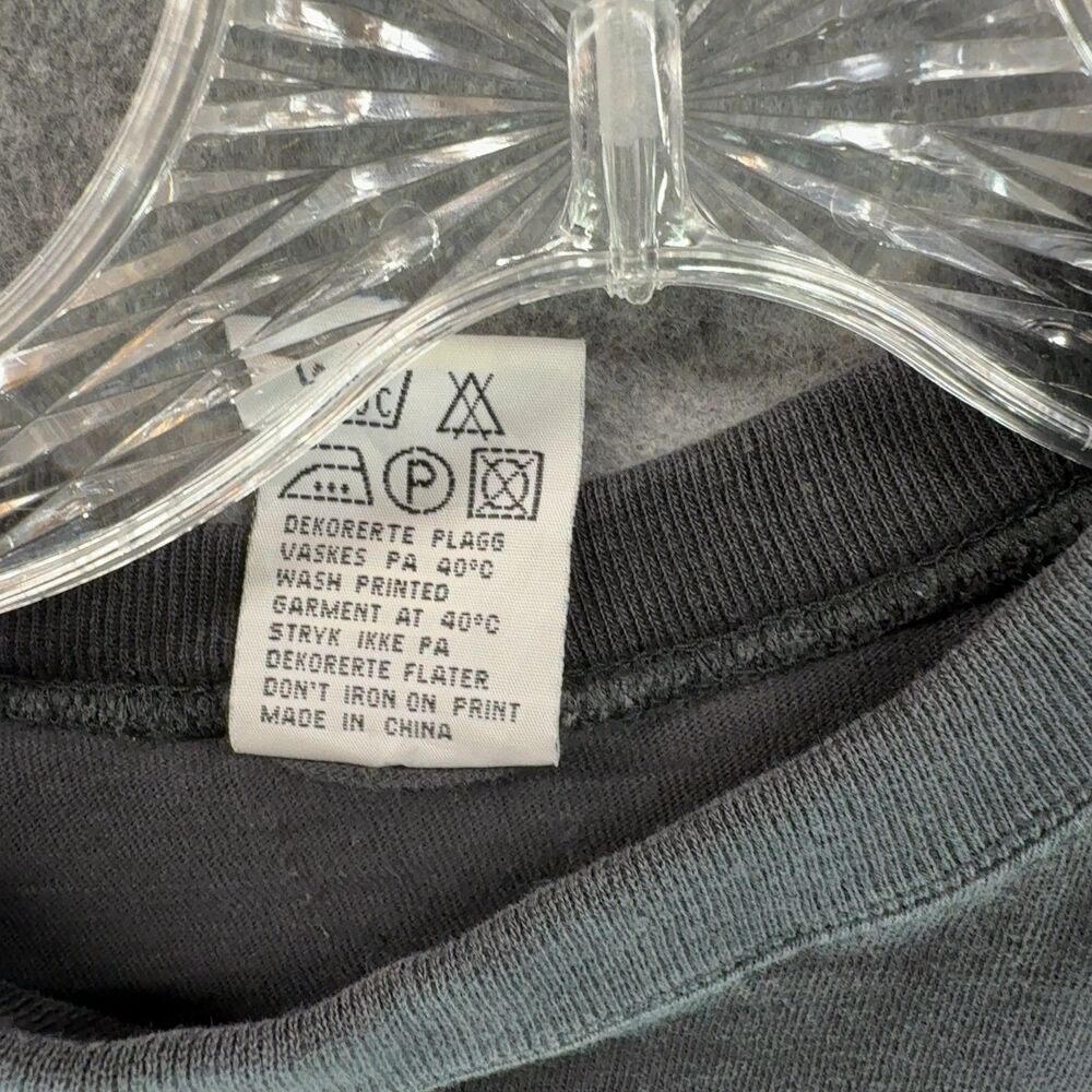 Vintage Campaign Australia Sydney Embroidered Tee - Black Sz M